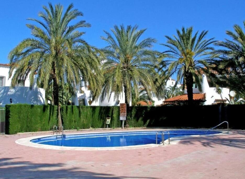En Denia, Urbanizacion El Palmar Con Piscina, Toboganes Y Chiringuito Lejlighed Eksteriør billede
